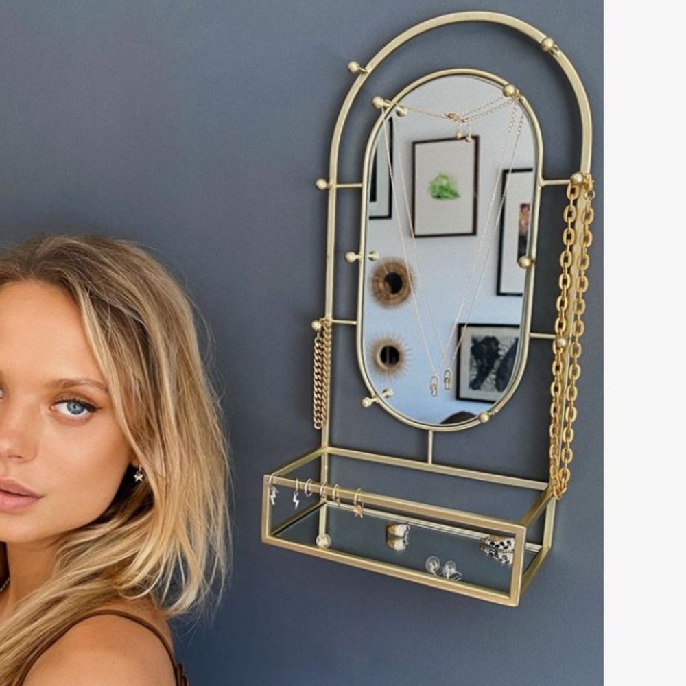 Urban Outfitters jewelry stand